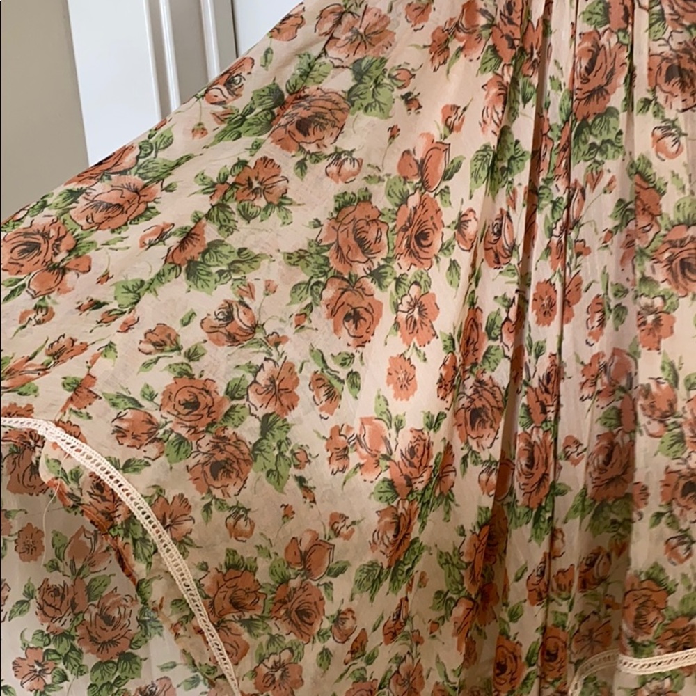 Top - Picture 2 of 4